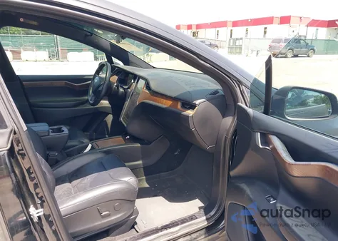 2018 Tesla Model X 100D/75D/P100D from USA, damaged, VIN 5YJXCAE20JF142289